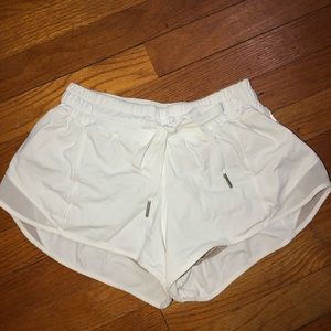 Lululemon Size 4 Hotty Hot Shorts